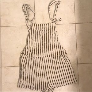 Billabong sunny daze romper.